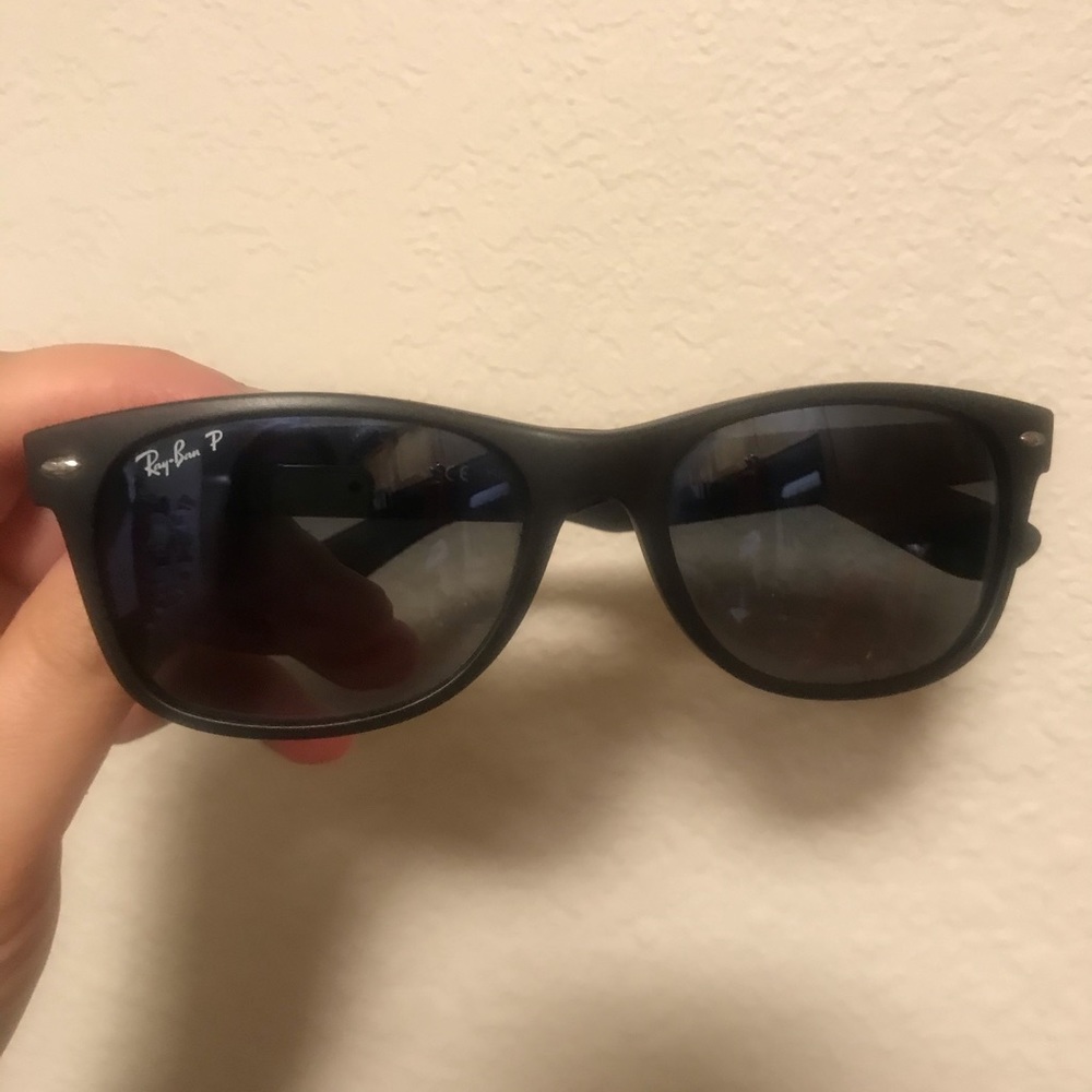 Ray Ban New Wayfarer Sunglasses